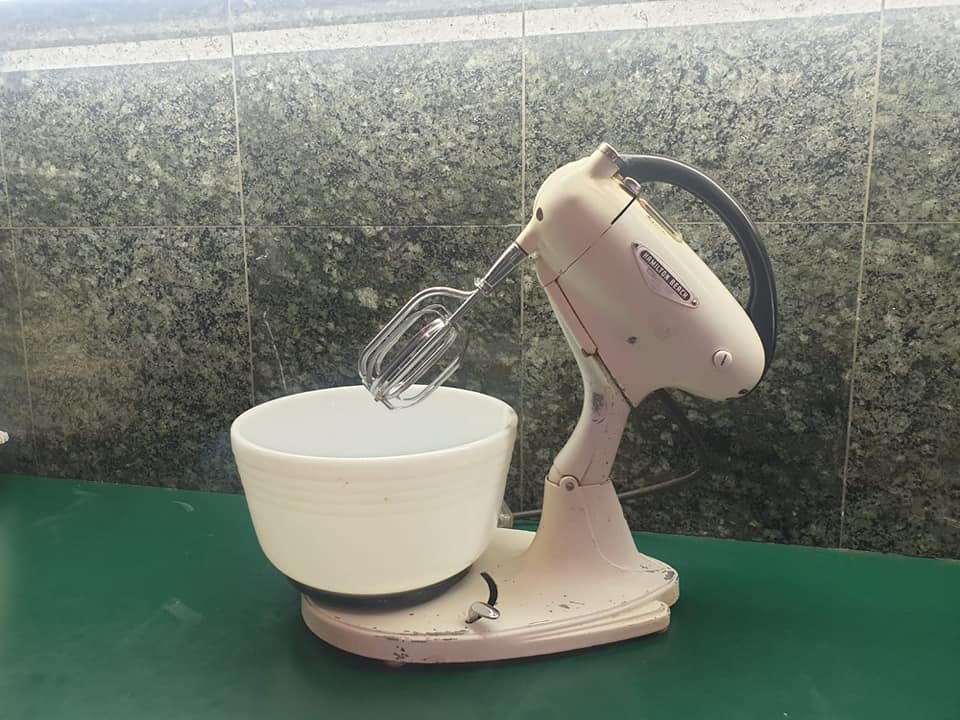 Collectible Vintage White Hamilton Beach mixer