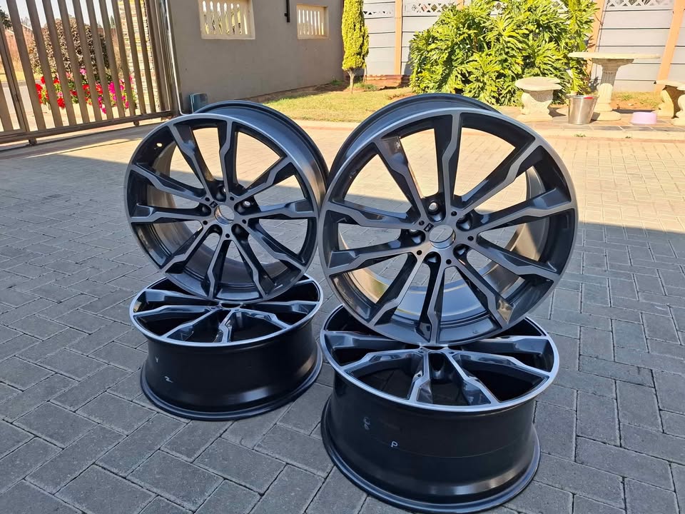 Bmw x3 mags 20 inch - Private Seller