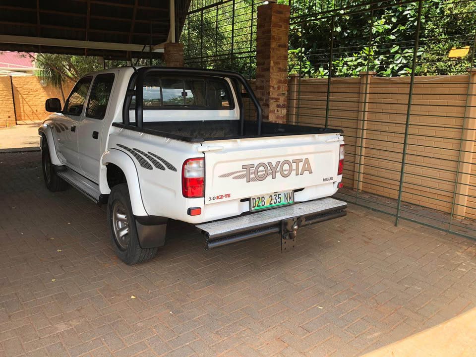 2002 Toyota hilux  3.0 kz-te