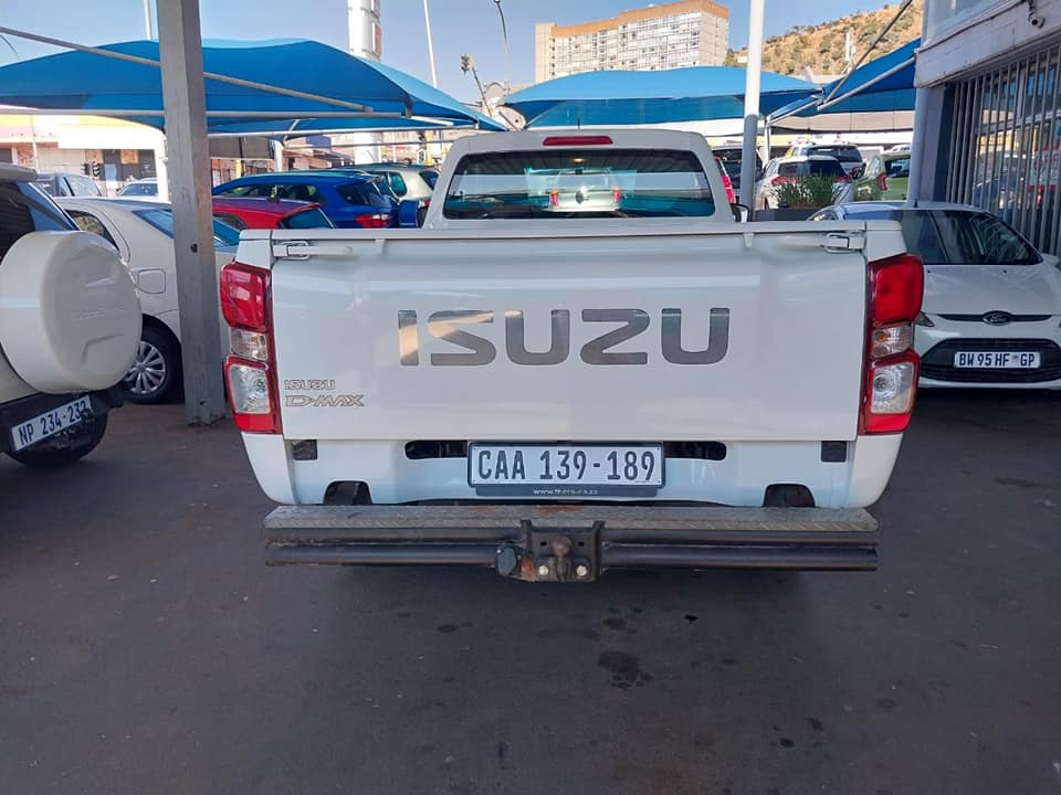 2023 ISUZU D MAX 1.9 SINGLE CAB 4X2 70 000KM WHITE COLOR MANUEL DIESEL