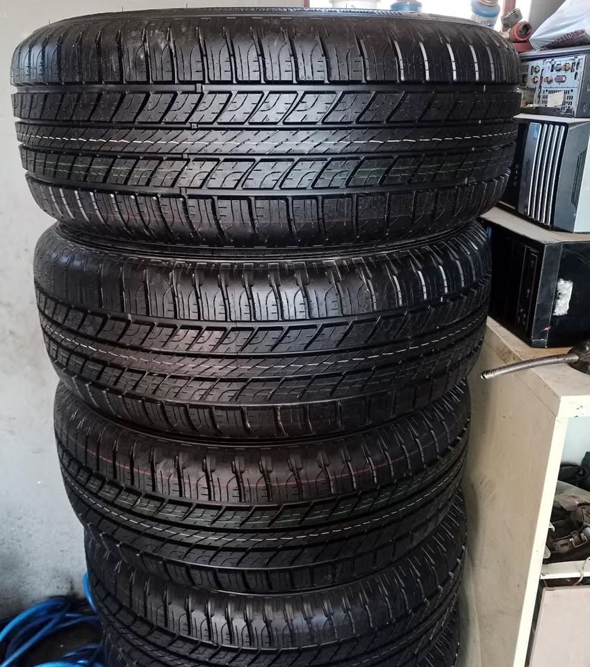 265/65/17 Goodyear wrangler Hp all weather brand new set R5999.