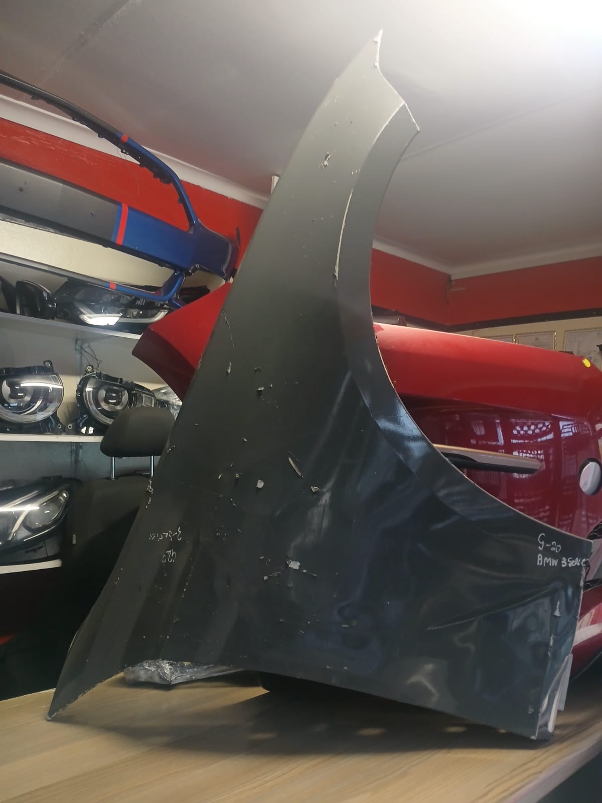 2019 BMW G20 3 SERIES RIGHT FENDER IN GOOD CONDITION FOR SALE - Private Seller 2019 BMW G20 3 SERIES RIGHT FENDER IN GOOD CONDITION FOR SALE - Private Seller