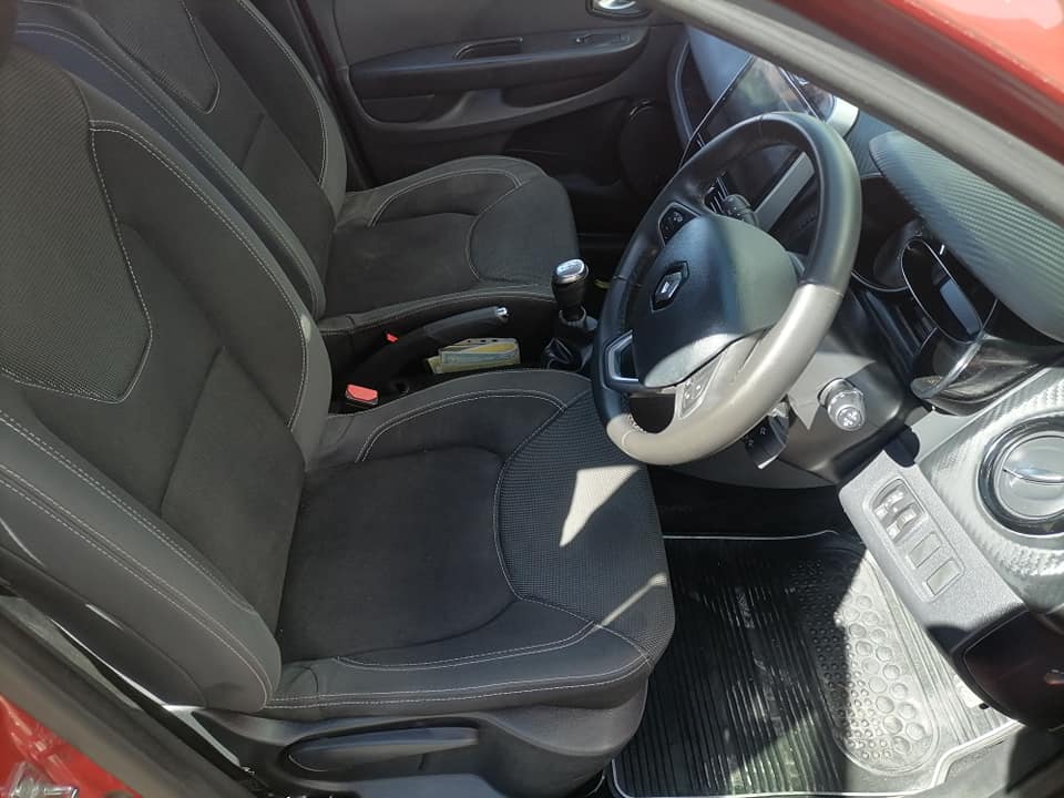 2018 Renault Clio 900T Turbo Dynamic Hatchback with a Nice interior seat and Reserve Camera Service