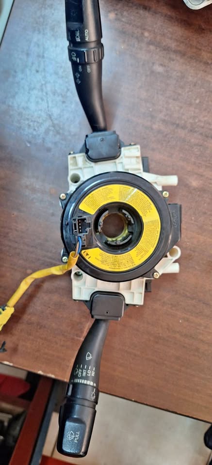 Hyundai elantra combination switch for sale - Private Seller Hyundai elantra combination switch for sale - Private Seller