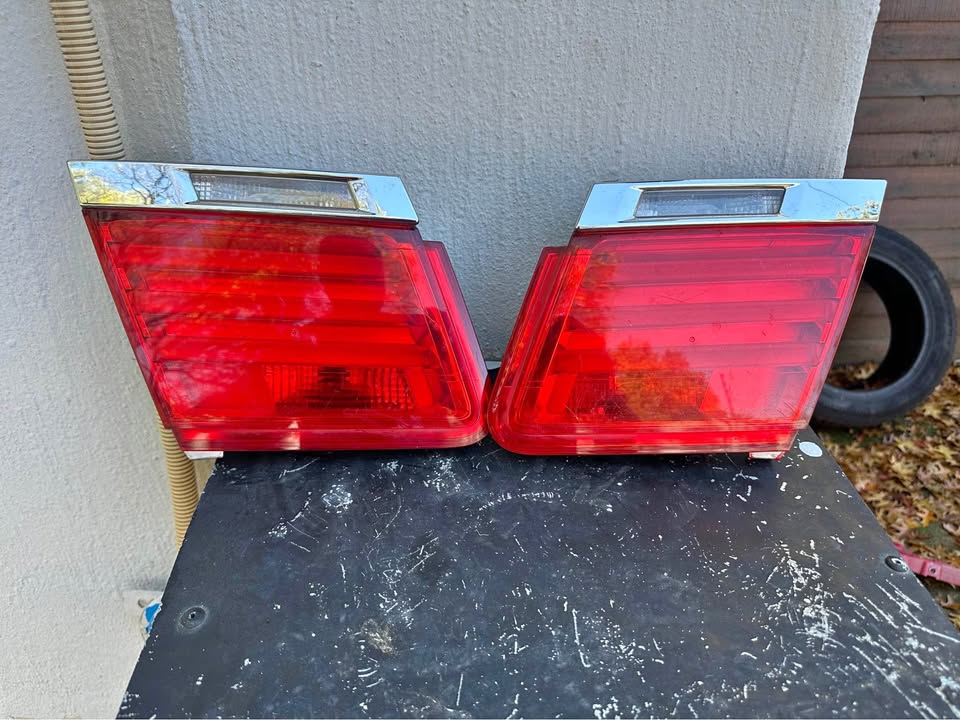 BMW 7 Series F01 and F02 Left and right inner taillights - Private Seller BMW 7 Series F01 and F02 Left and right inner taillights - Private Seller