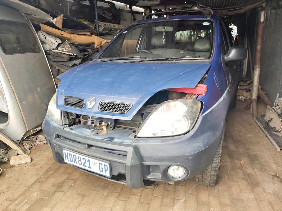 Renault scenic rx4 stripping - Private Seller Renault scenic rx4 stripping - Private Seller