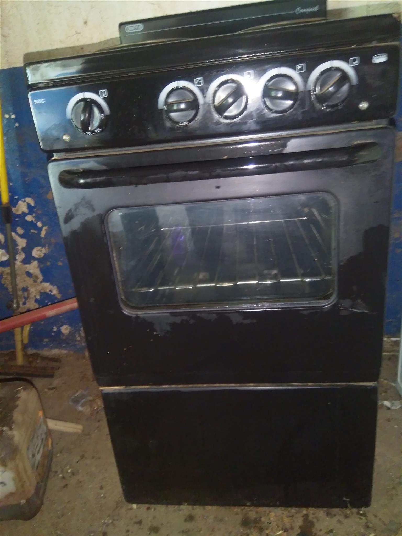 defy 3 plate plug in stove