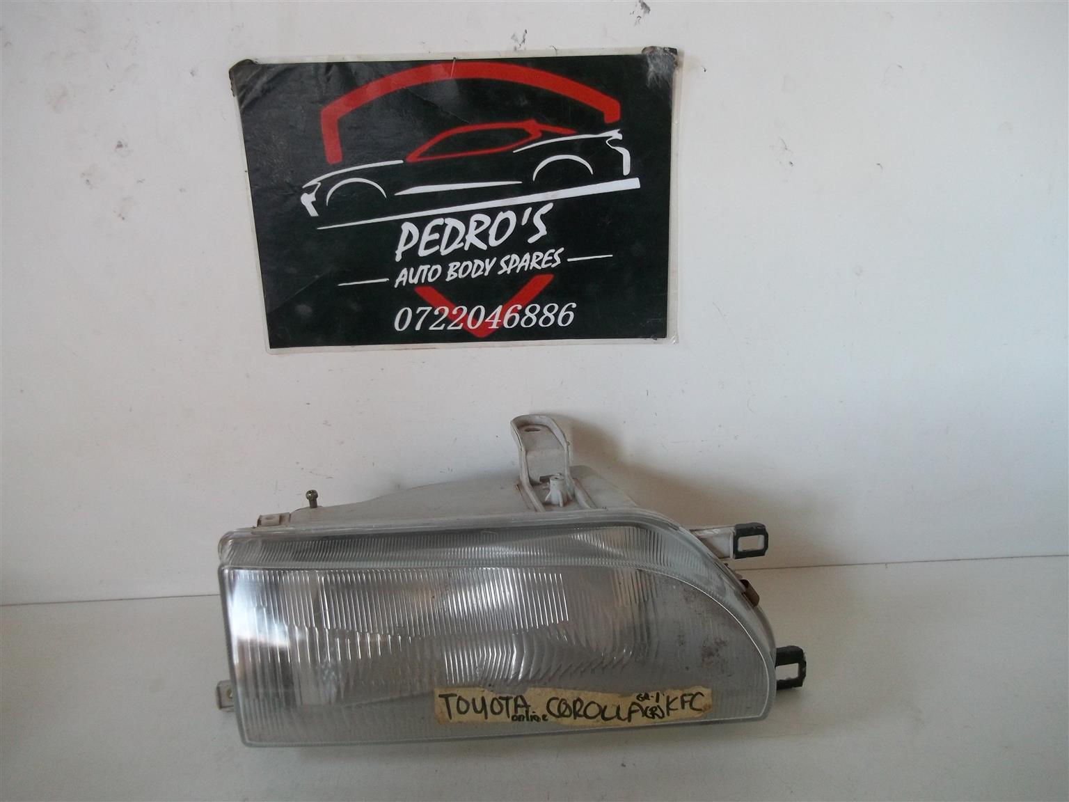 Toyota Corolla '93-'96 right headlight - Private Seller Toyota Corolla '93-'96 right headlight - Private Seller