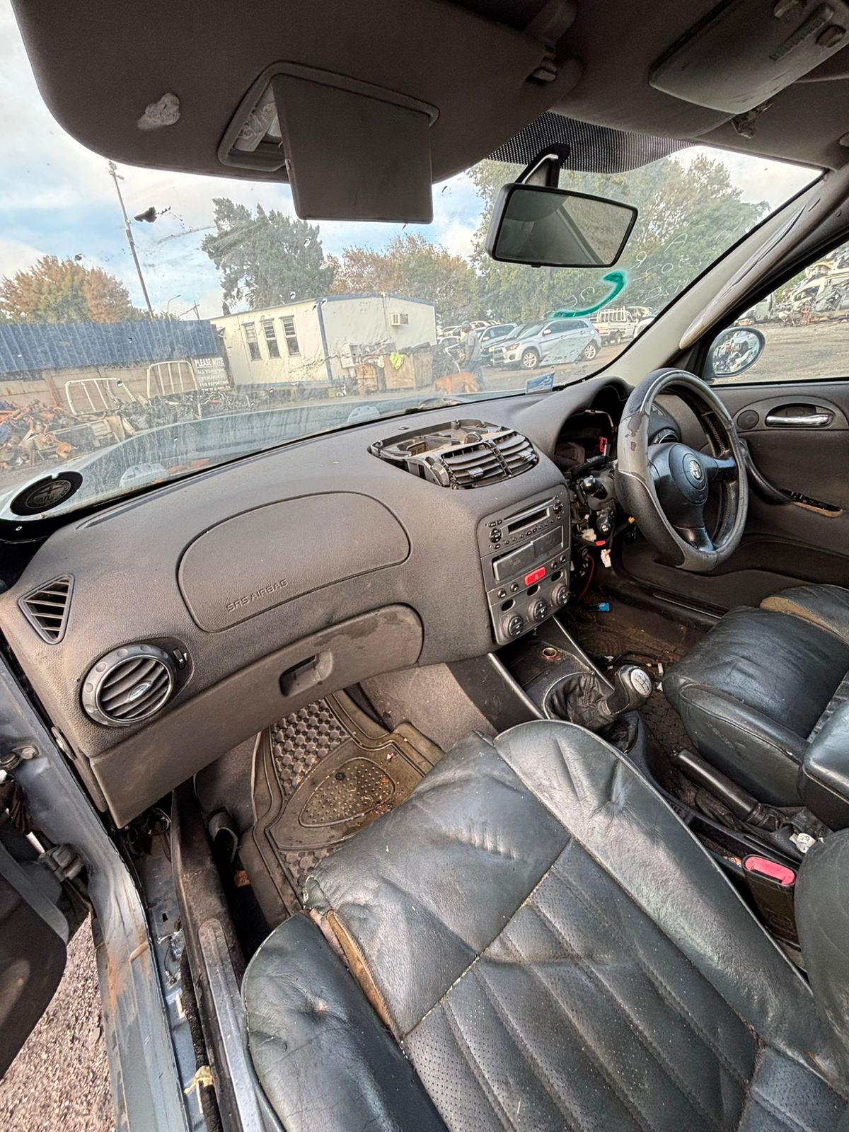 2002 Alfa Romeo 2LT Twinspark #AR32 Stripping For Spares!!! - Private Seller 2002 Alfa Romeo 2LT Twinspark #AR32 Stripping For Spares!!! - Private Seller