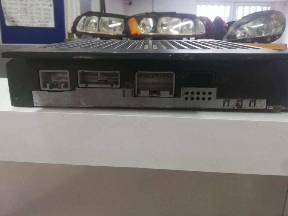 VOLVO S60 2012 AMPLIFIER FOR SALE