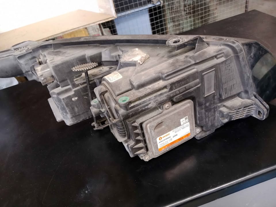 Range Rover Evoque LF Headlight - Private Seller Range Rover Evoque LF Headlight - Private Seller