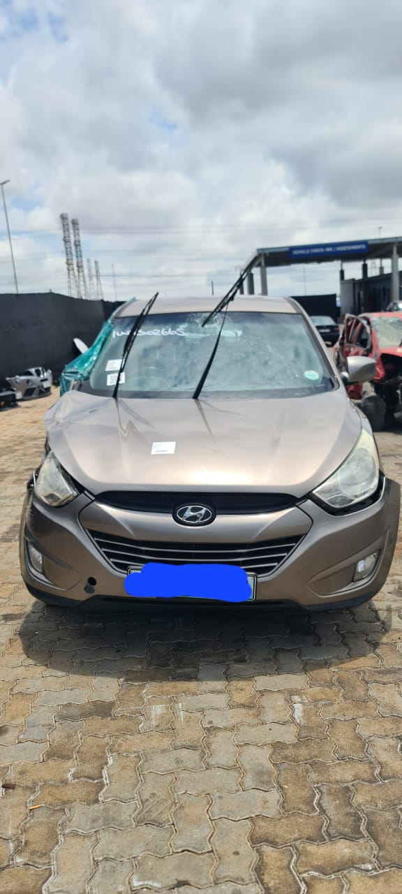 Hyundai ix35 2010 model 2.0l petrol with G4kd engine Code 2 stripping for spares - Private Seller