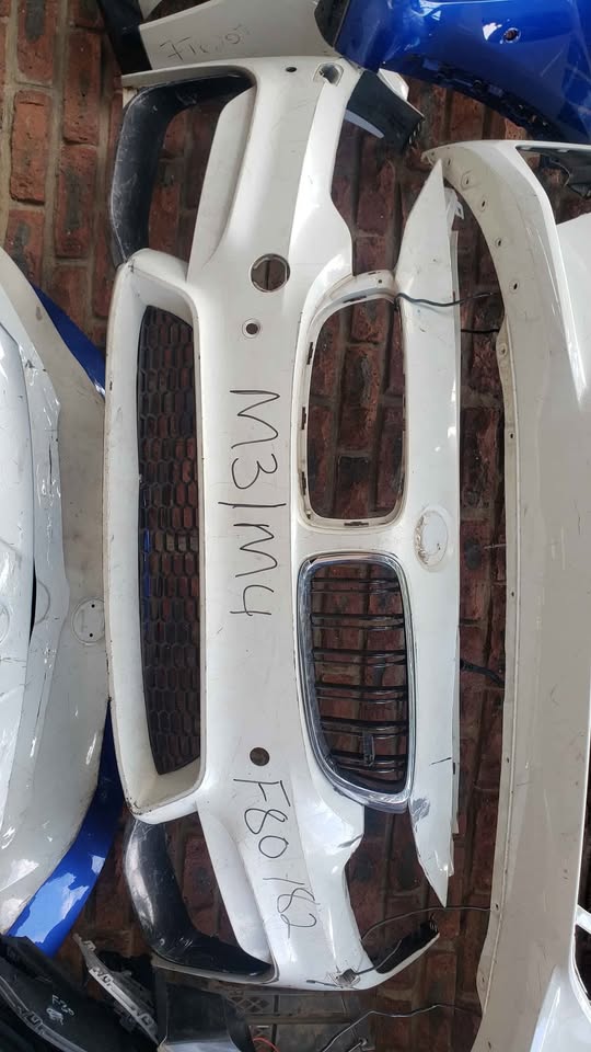 BMW M3/ M4 F80 F82 Front Sport Bumper - Private Seller BMW M3/ M4 F80 F82 Front Sport Bumper - Private Seller