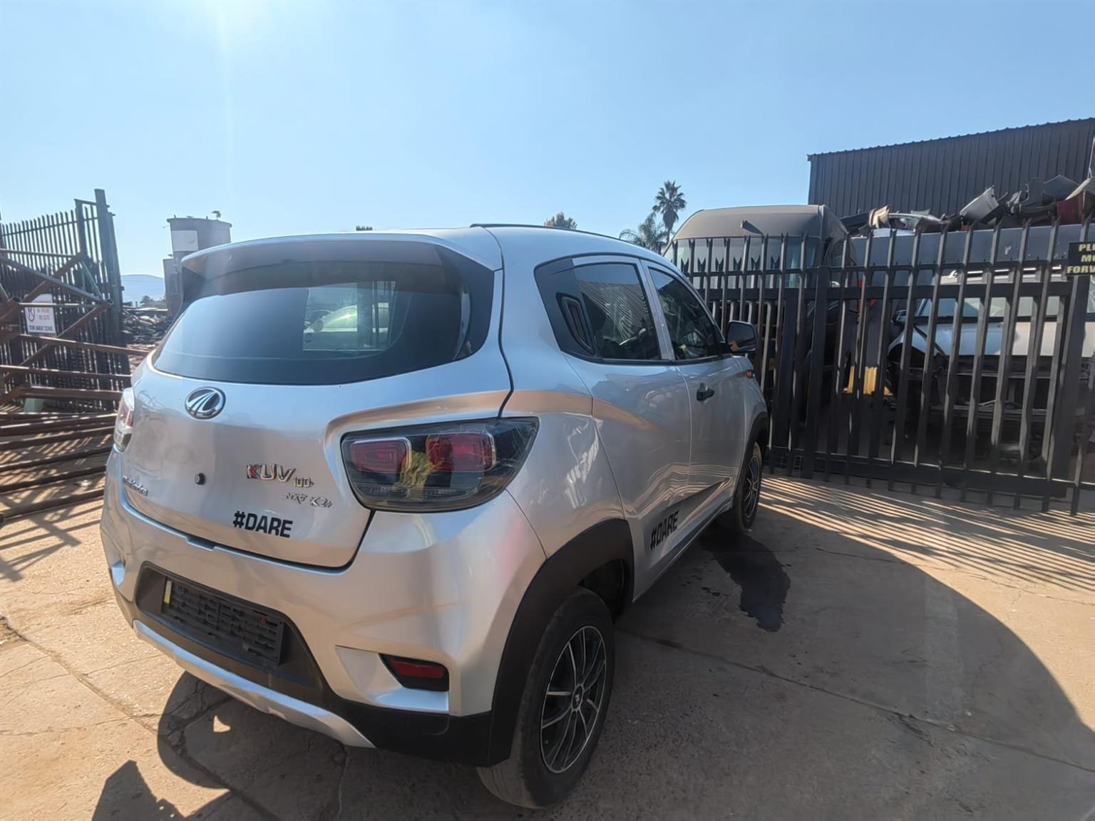 Stripping for Spares: Mahindra KUV100 2021 #DARE petrol manual
