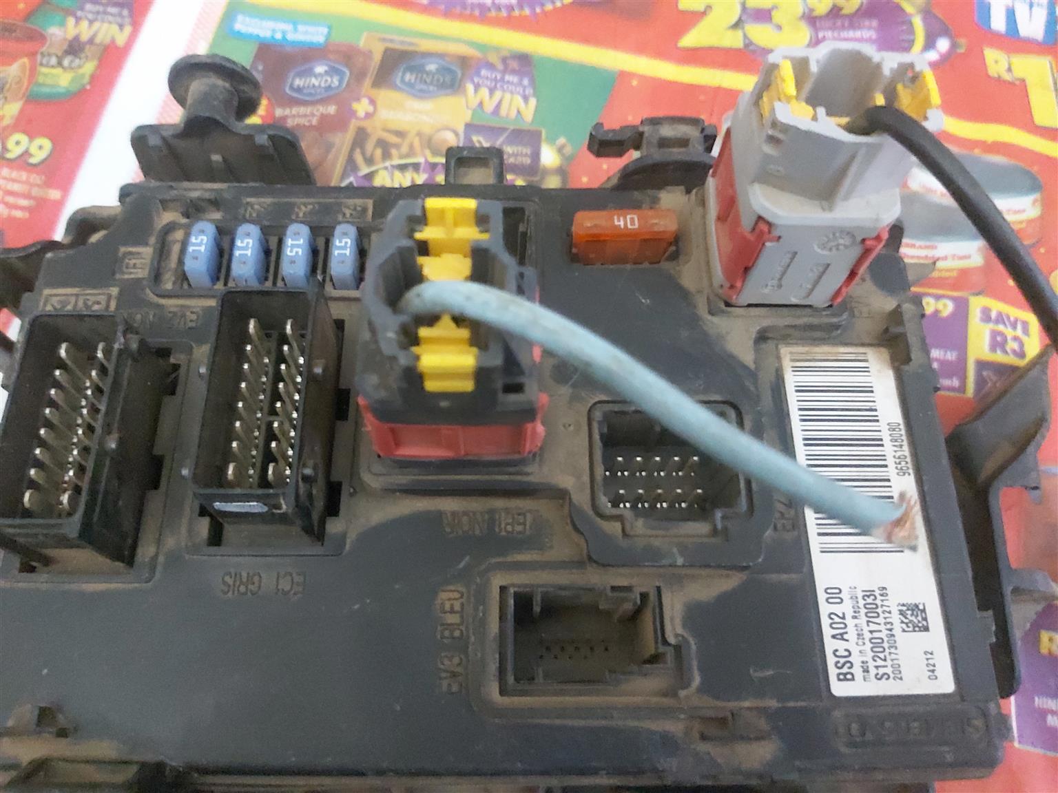 Fuse box Peugeot 407 - Private Seller