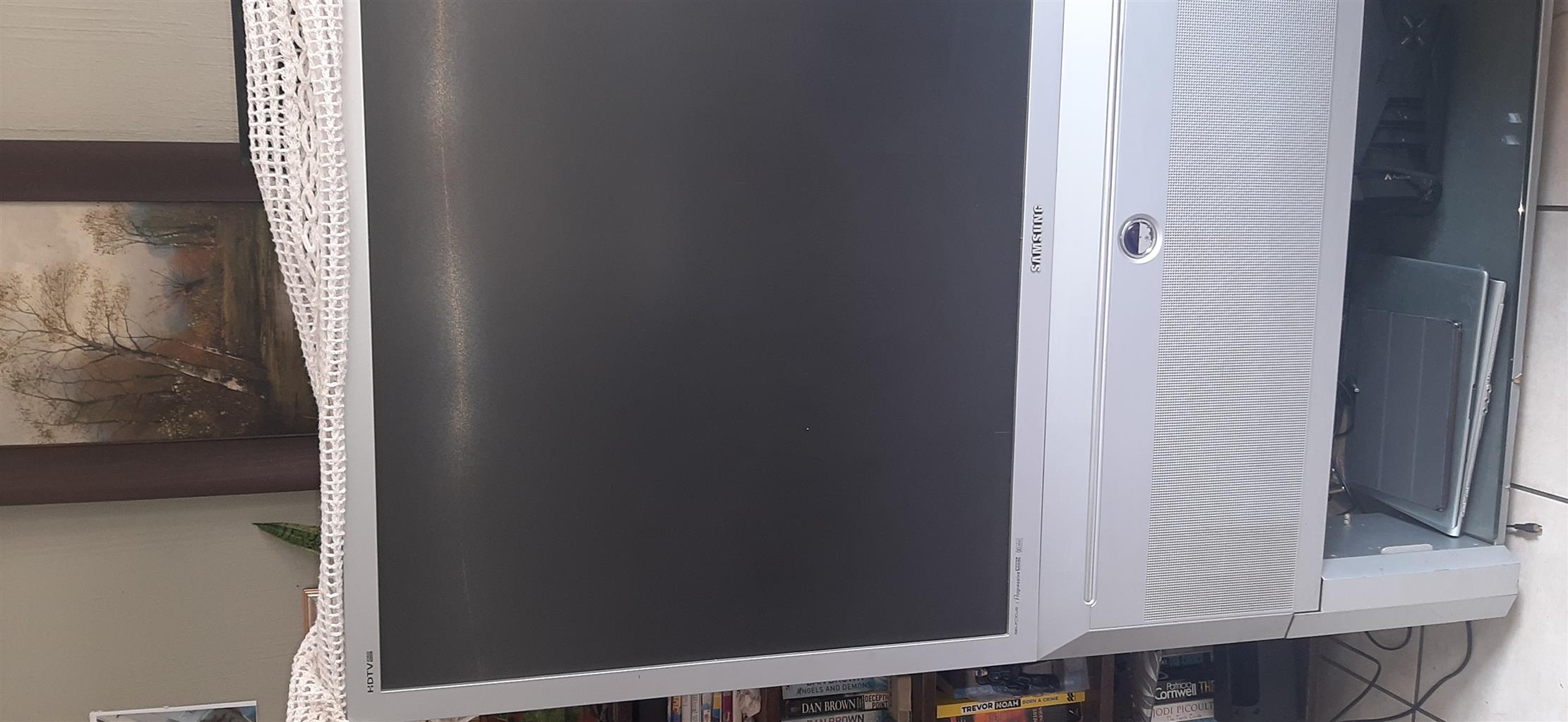 Samsung HDTV projector colour TV