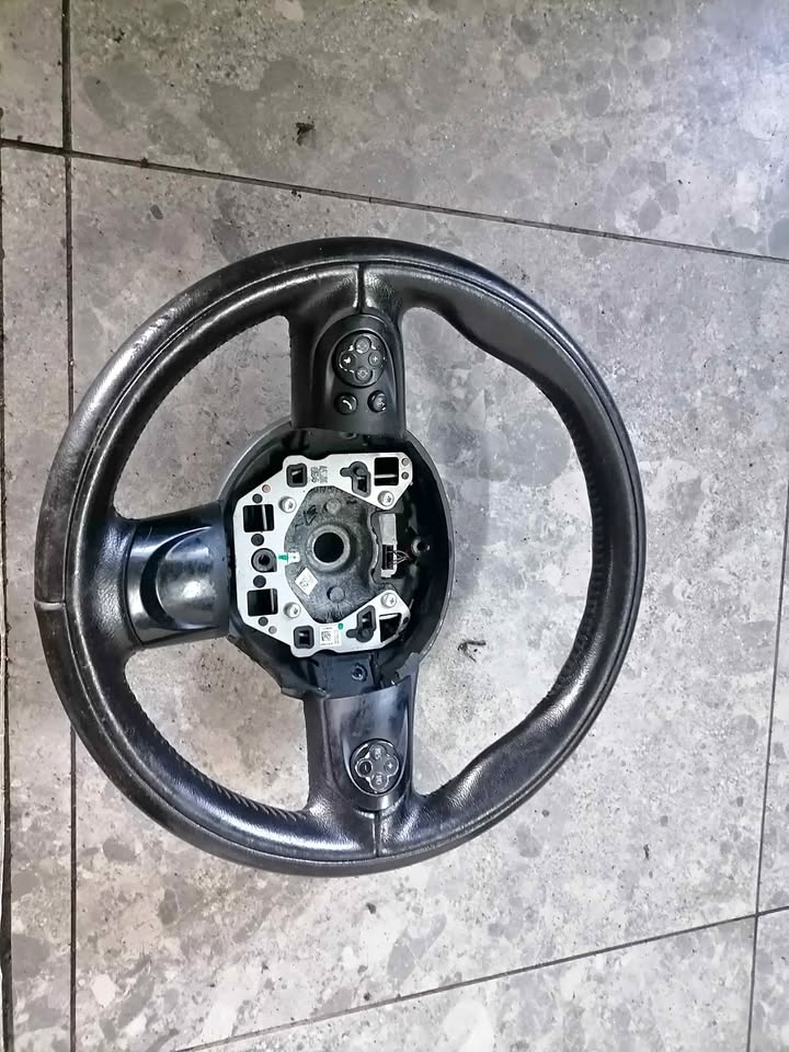 Mini Cooper Steering wheel - Private Seller