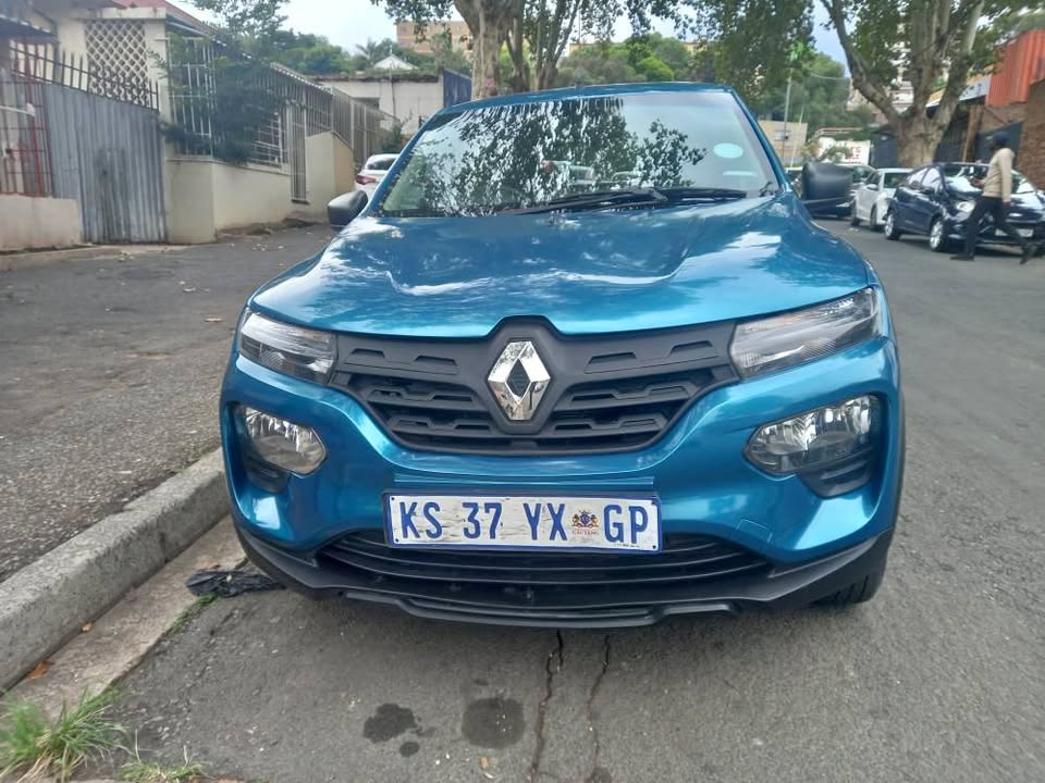 2022 Renault Kwid 1.0 Petrol, Manual,  Green, 100000kms