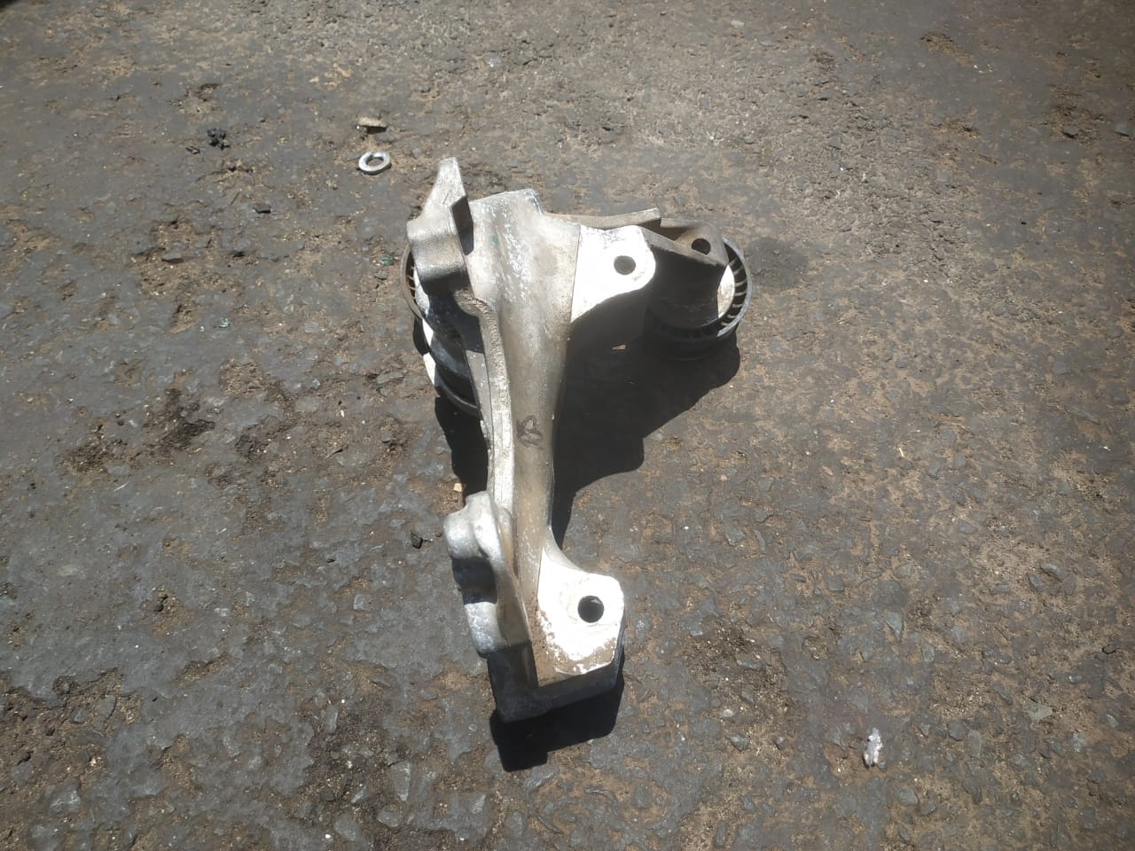 Renault Clio 4 belt tensioner for sale - Private Seller Renault Clio 4 belt tensioner for sale - Private Seller