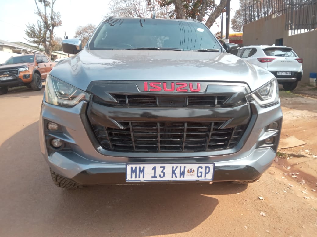 Used 2024 Isuzu KB 250D-Teq double cab 4x4 X-Rider - Private Seller Used 2024 Isuzu KB 250D-Teq double cab 4x4 X-Rider - Private Seller