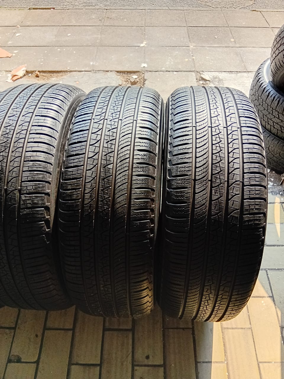 Set of 255/60/20 × 4 Pirelli Scorpoin Zerro. - Private Seller Set of 255/60/20 × 4 Pirelli Scorpoin Zerro. - Private Seller