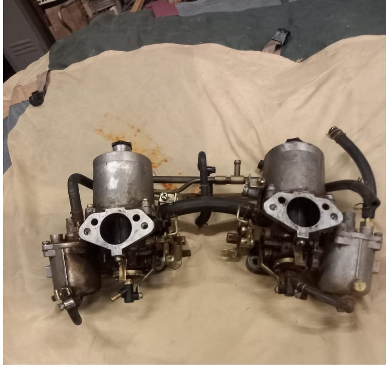 1 set SU Nissan 1800 carbirators for sale