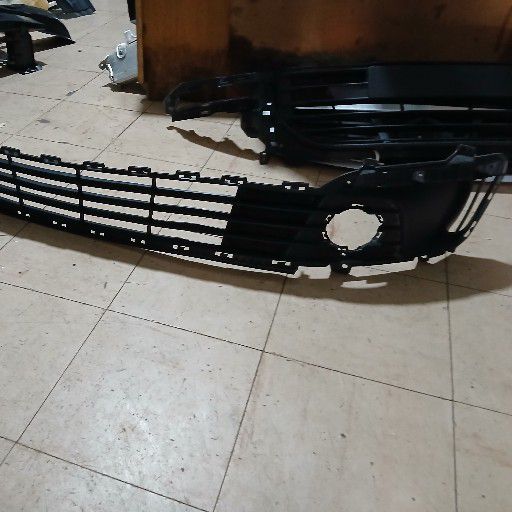Kia rio grill - Private Seller Kia rio grill - Private Seller