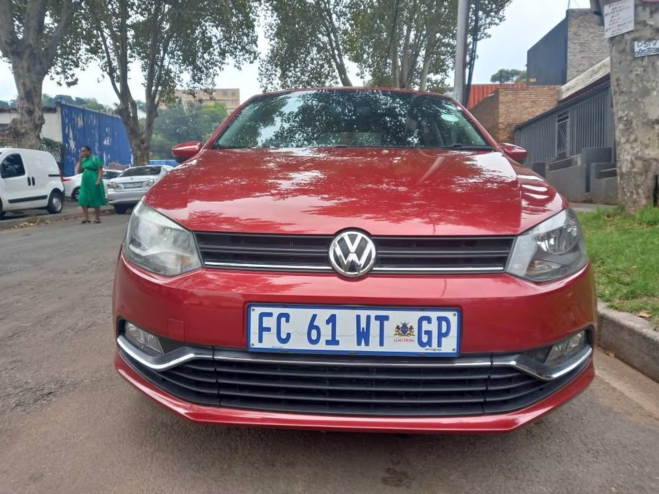 2017 VW Polo 6, 1.2 Tsi Comfortline Petrol, Manual, Maroon, 83000kms
