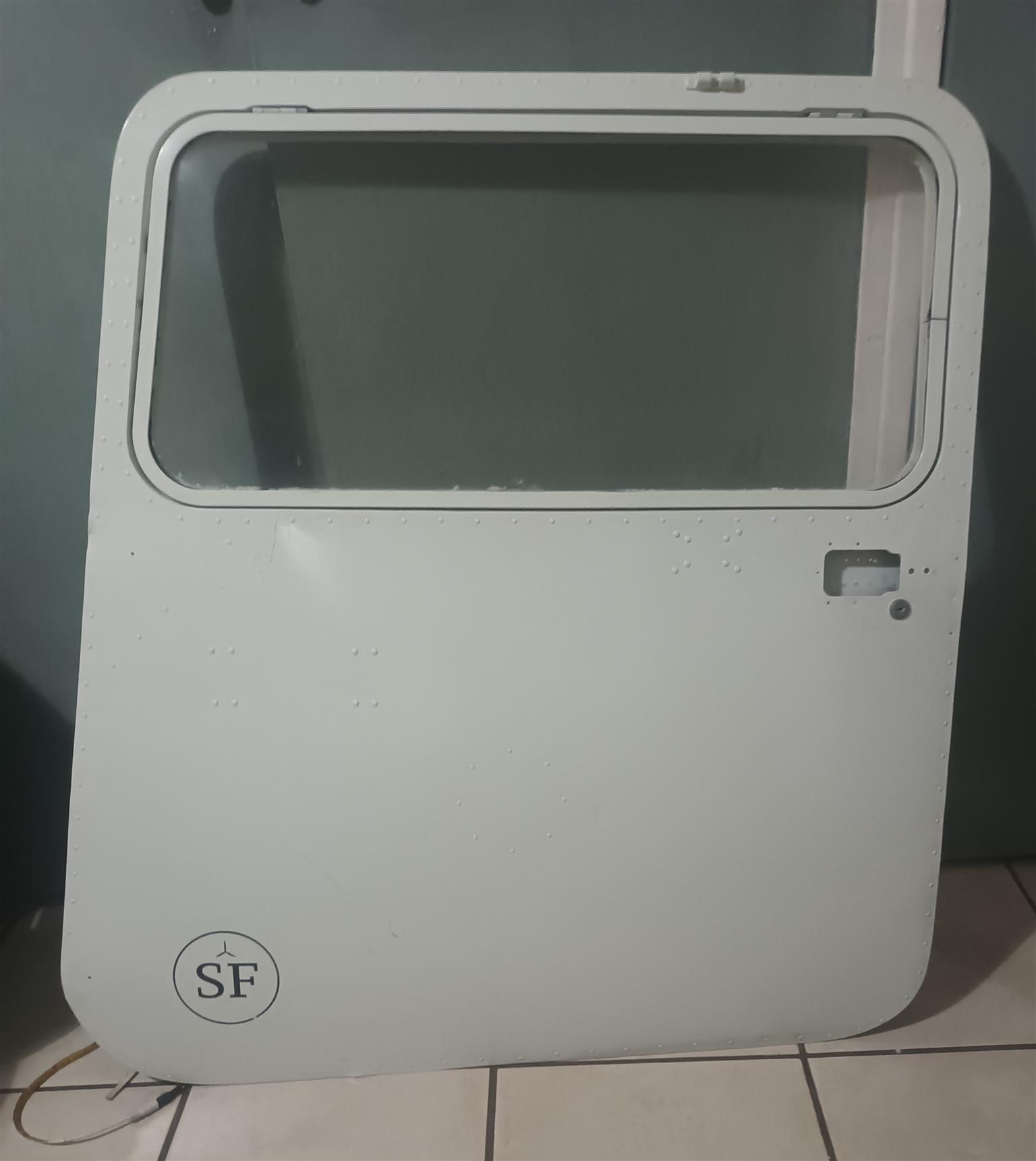 Cessna aeroplane door