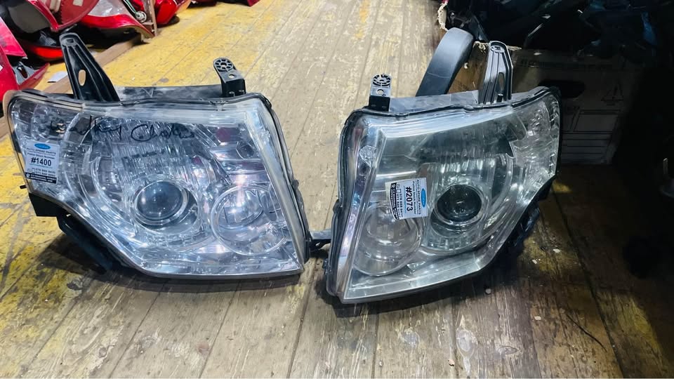 Mitsubishi Pajero headlights - Private Seller