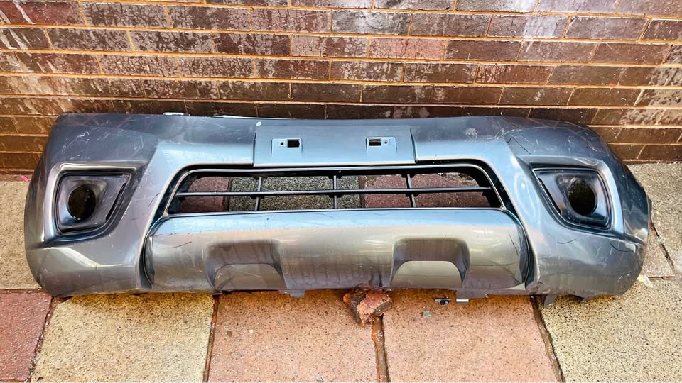 Nissan Navara bumper 2017 - Private Seller Nissan Navara bumper 2017 - Private Seller