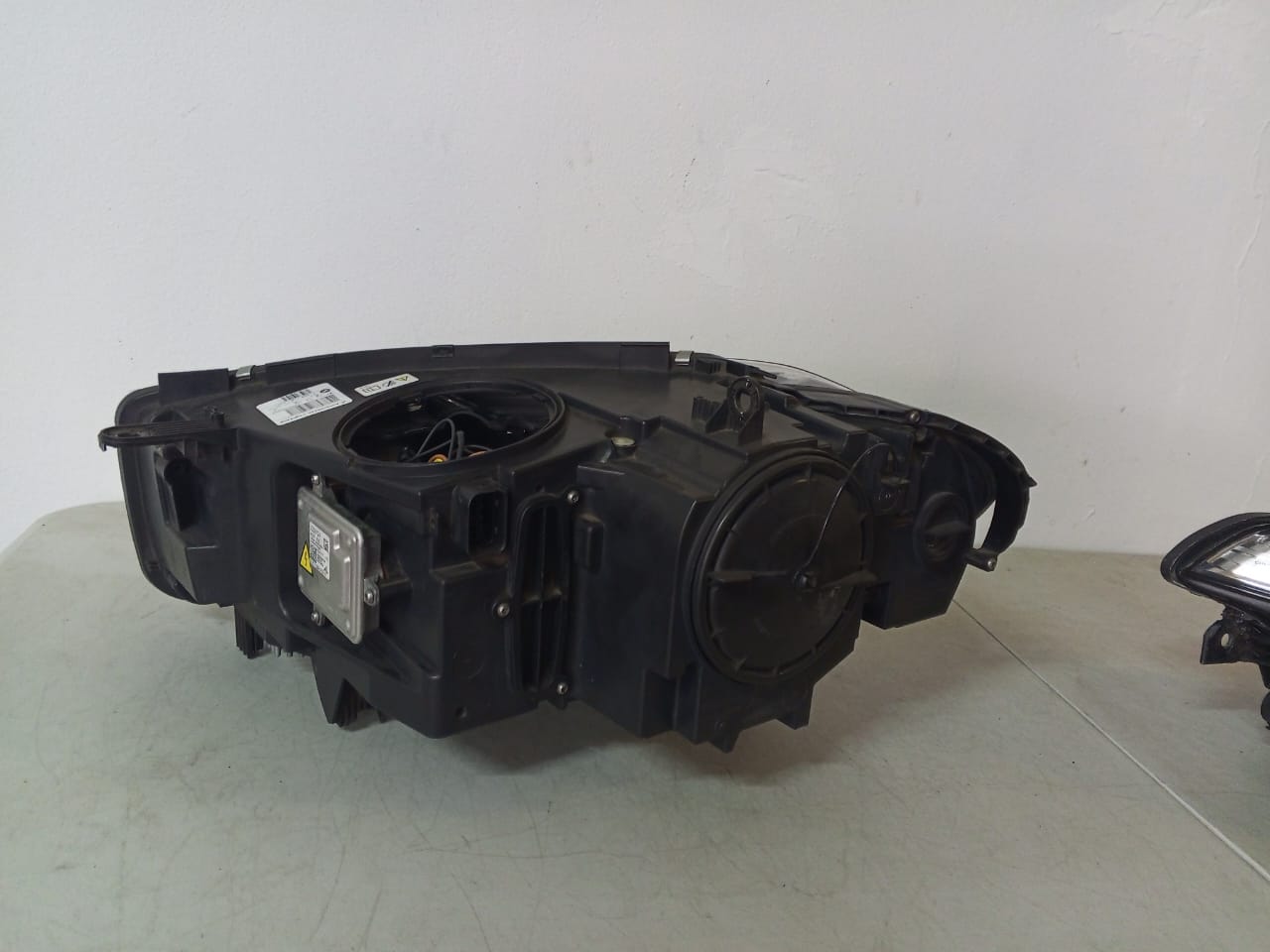 BMW X5 F15 HEADLIGHT 2014 TO 2017 MODEL - Private Seller BMW X5 F15 HEADLIGHT 2014 TO 2017 MODEL - Private Seller