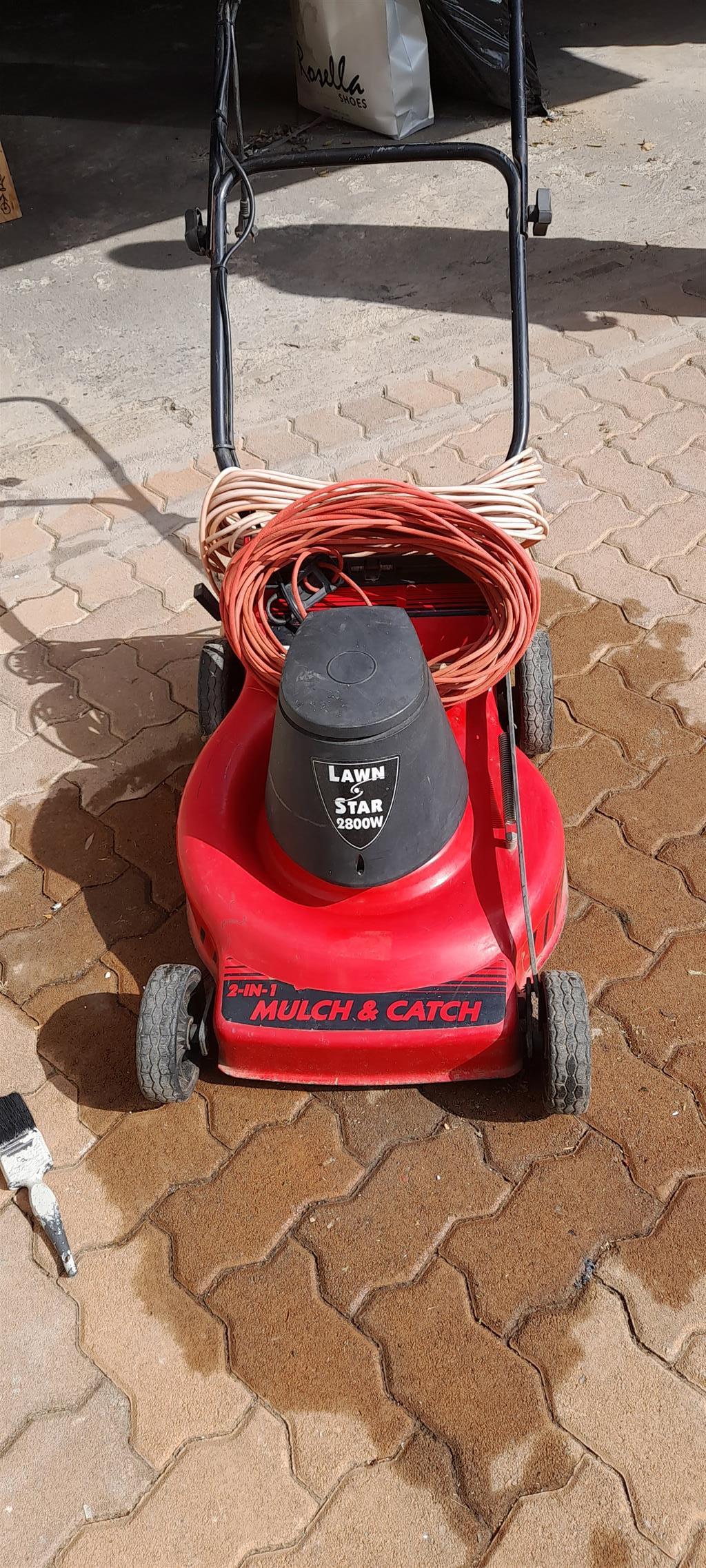 Lawn star Electric lawn mower in very good condition | Junk Mail