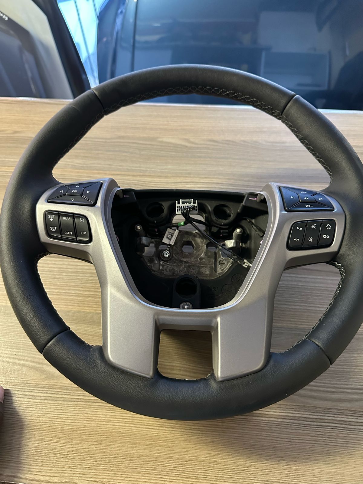 2018 FORD RANGER STEERING WHEEL T7 AND T8 FOR SALE - Private Seller 2018 FORD RANGER STEERING WHEEL T7 AND T8 FOR SALE - Private Seller
