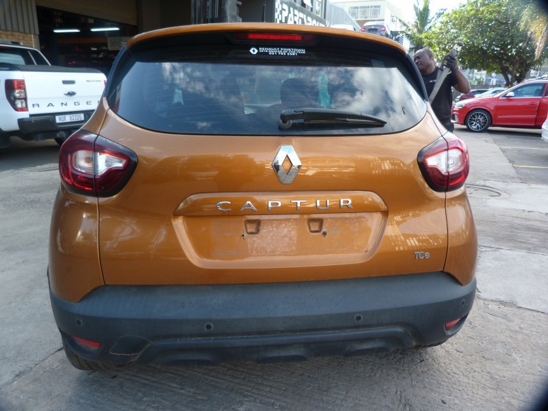 Renault Captur 900cc TCe Manual Brown - 2019 STRIPPING FOR SPARES - Private Seller Renault Captur 900cc TCe Manual Brown - 2019 STRIPPING FOR SPARES - Private Seller