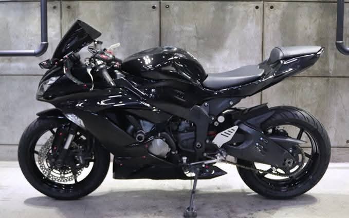 2014 Kawasaki ZX-6R  - SC Project Exhaust - Tinted Screen - Private Seller