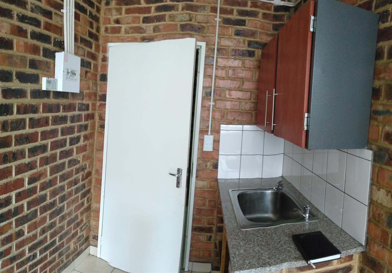 1 bedroom flats available for rent in Jo'burg City