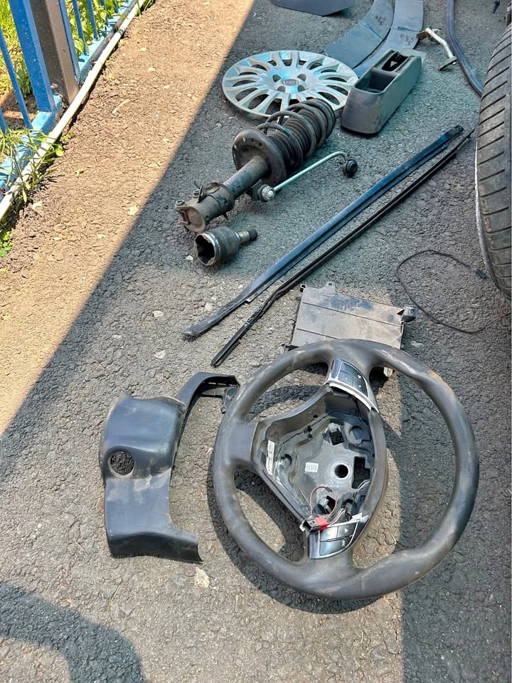 Fiat Punto 2014 Assorted Parts For Sale @Circle 7 Used Parts - Private Seller Fiat Punto 2014 Assorted Parts For Sale @Circle 7 Used Parts - Private Seller