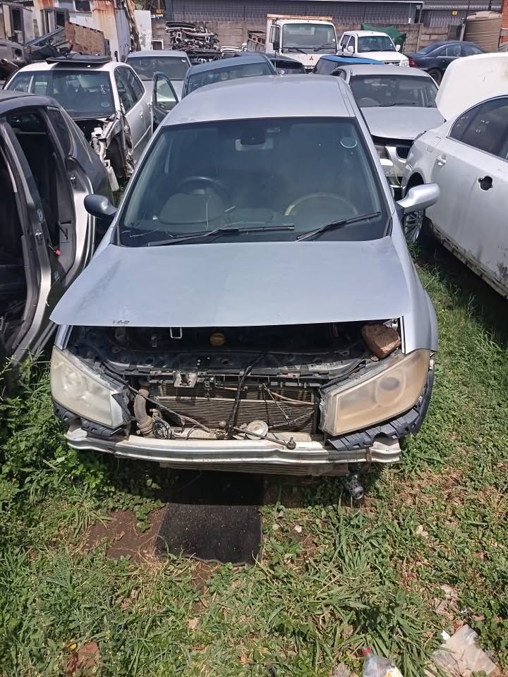 Renault megane 1.9 DCI 2007 STRIPPING FOR SPARES - Private Seller