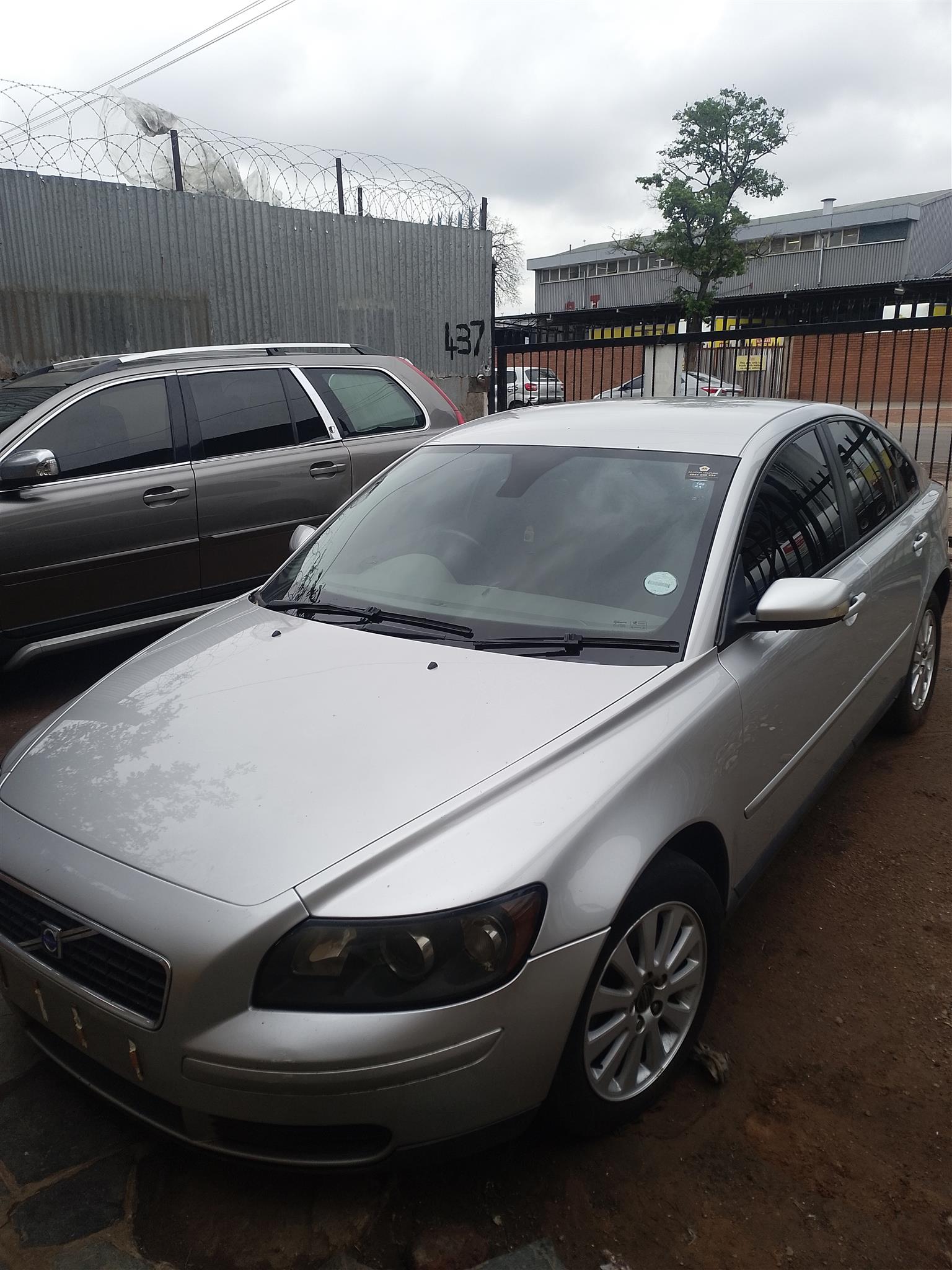 2005 S40 VOLVO 2.4i STRIPPING FOR SPARES DELIVERY AVAILABLE COUNTRY WIDE - Private Seller 2005 S40 VOLVO 2.4i STRIPPING FOR SPARES DELIVERY AVAILABLE COUNTRY WIDE - Private Seller