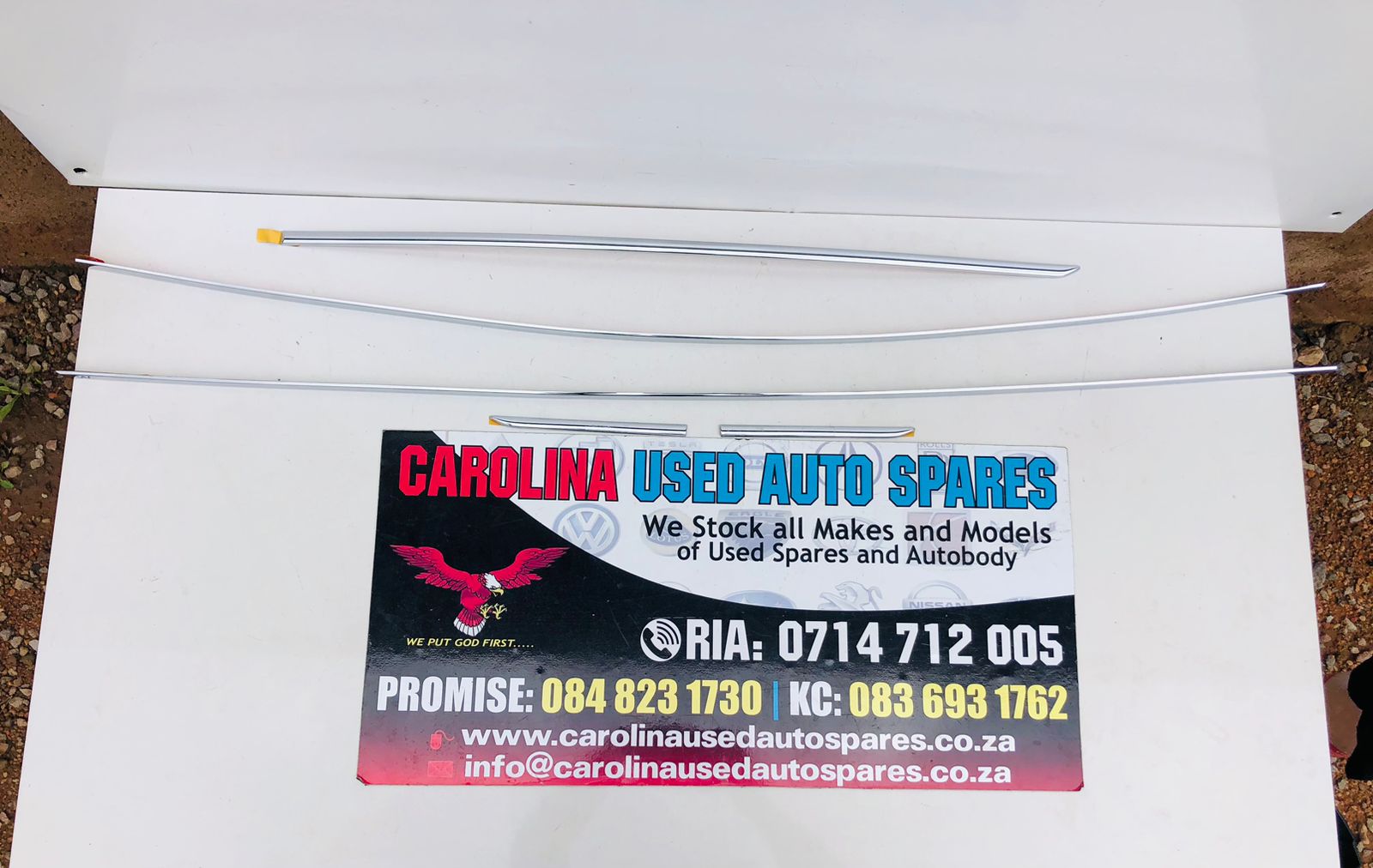 Mercedes Benz W212 E-class chrome door molding (set) - Private Seller Mercedes Benz W212 E-class chrome door molding (set) - Private Seller