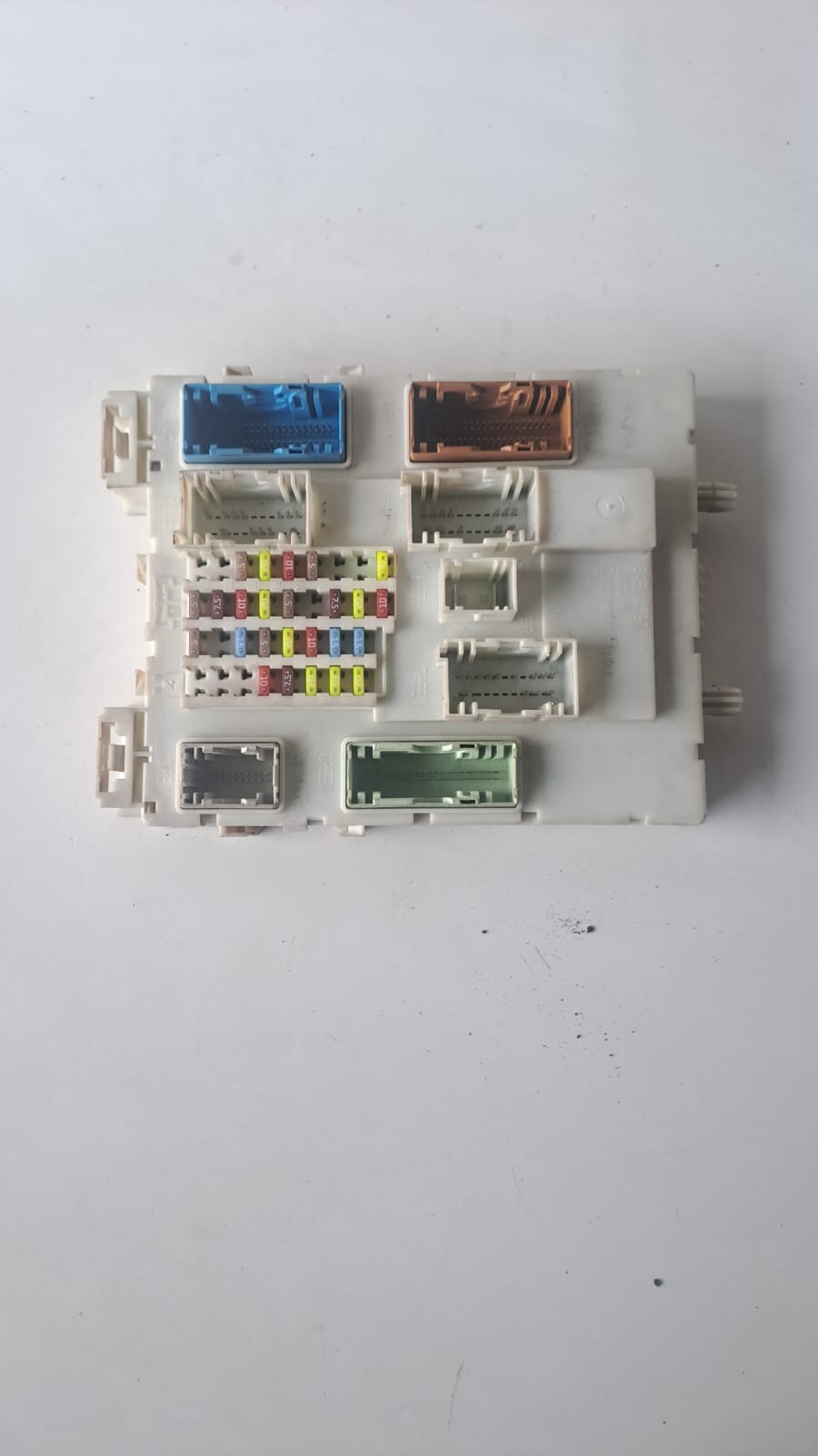 fuse box fiesta , echo sport , focus, figo . ikon, kuga - Private Seller fuse box fiesta , echo sport , focus, figo . ikon, kuga - Private Seller