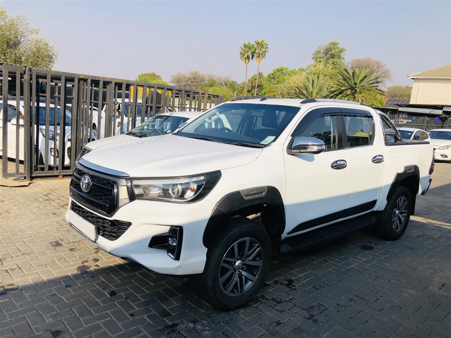 Used 2017 Toyota Hilux 2.8GD-6 double cab Raider auto - Private Seller Used 2017 Toyota Hilux 2.8GD-6 double cab Raider auto - Private Seller