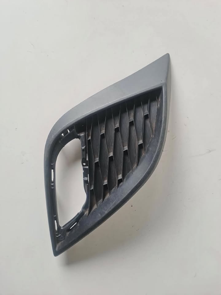 Mazda 3 2010-2011 Spot Cover - Private Seller Mazda 3 2010-2011 Spot Cover - Private Seller