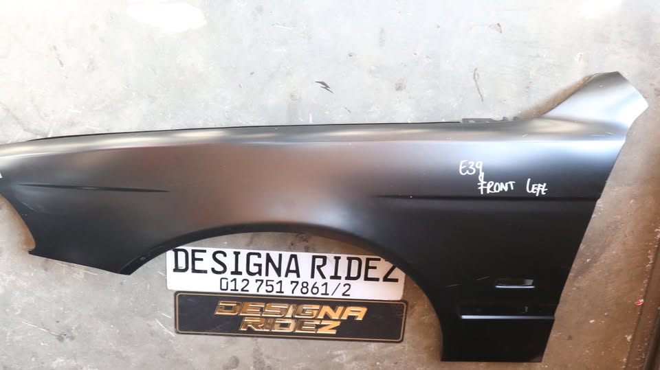 BMW E39 (5 SERIES ) FRONT LEFT FENDER - Private Seller BMW E39 (5 SERIES ) FRONT LEFT FENDER - Private Seller
