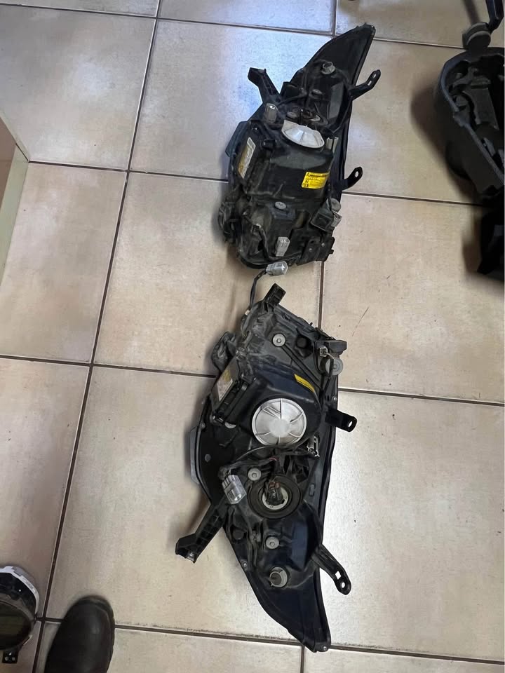 Toyota prado 150 headlight available Call or whatsapp  or
