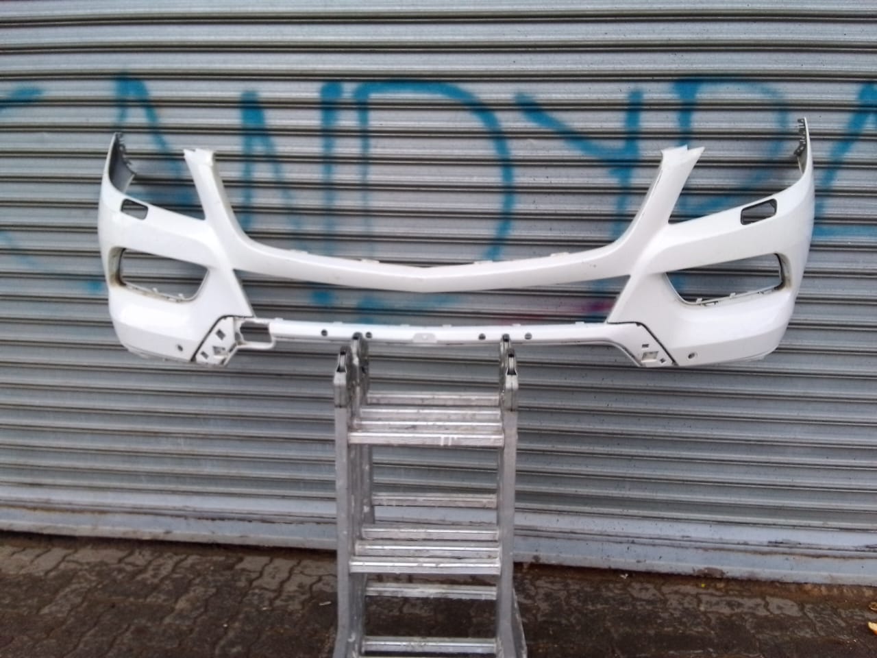 2012-2014 MERCEDES ML-350 FRONT BUMPER