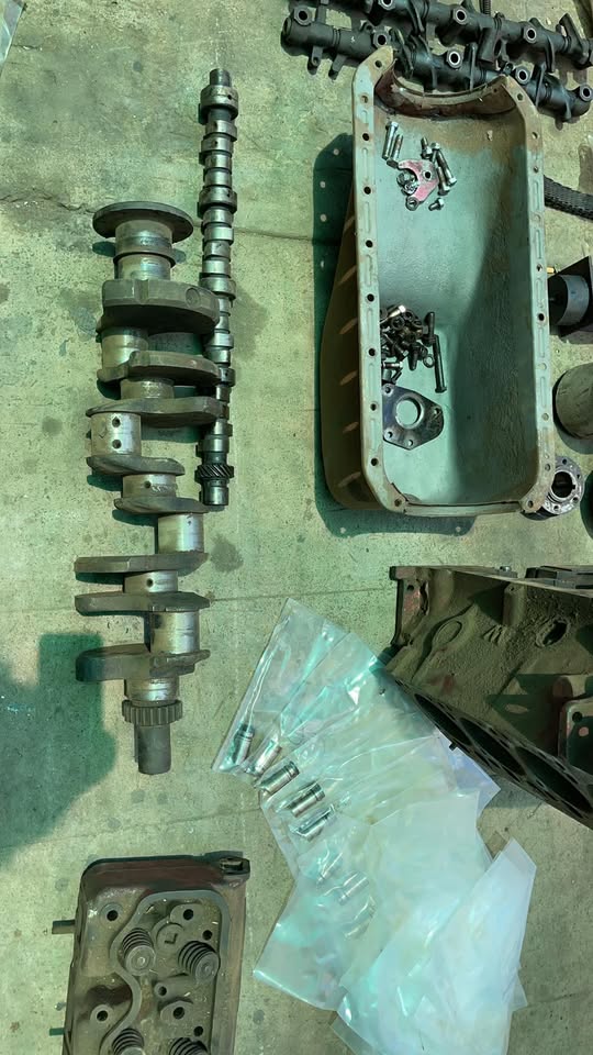 Dodge 361 V8 big Block - Private Seller Dodge 361 V8 big Block - Private Seller