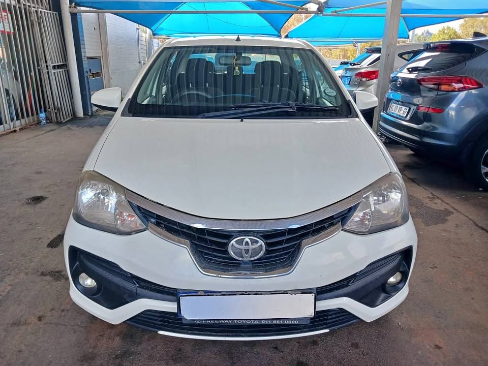 2019 TOYOTA ETIOS SPRINT SEDAN 1.5 Transmission: Manual  Mileage: Fueltype: Petrol  White