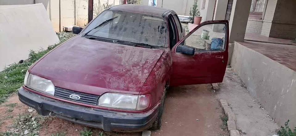 Ford Sapphire stripping parts - Private Seller Ford Sapphire stripping parts - Private Seller